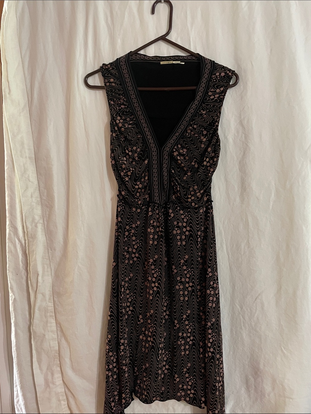 Max Studio Black Dress with Blush Brown Wave
